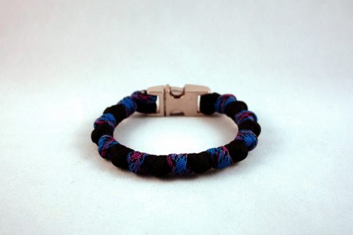 blue camo beads paracord bracelet front